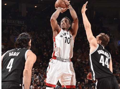 现了他的胆 现了他的胆