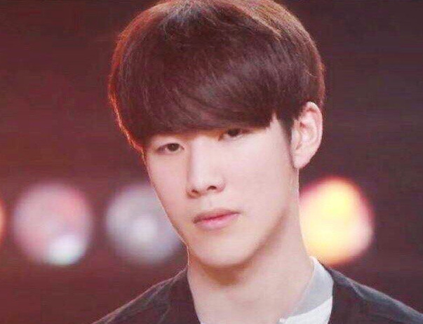 油路面到湿 油路面到湿