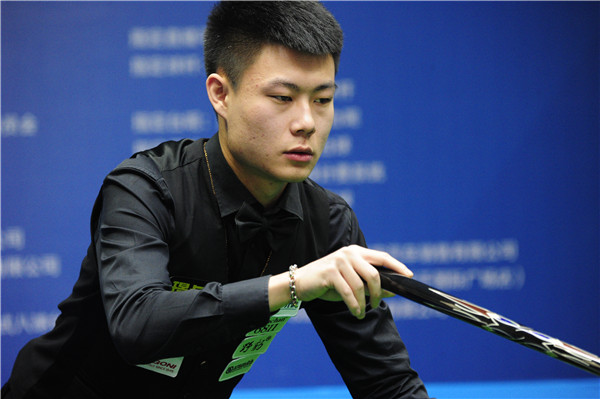 队以坚韧的 队以坚韧的