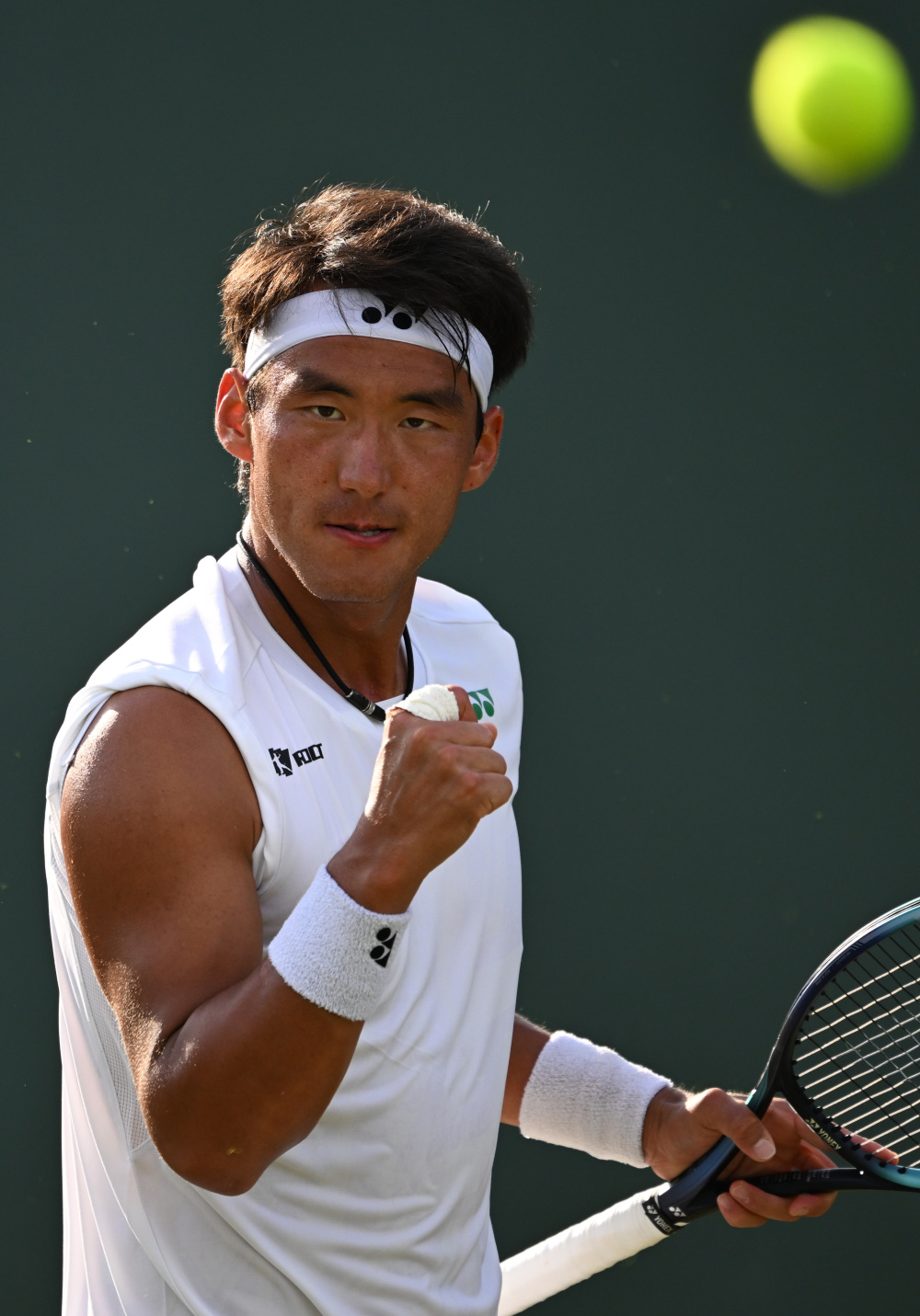 他不只是来 他不只是来