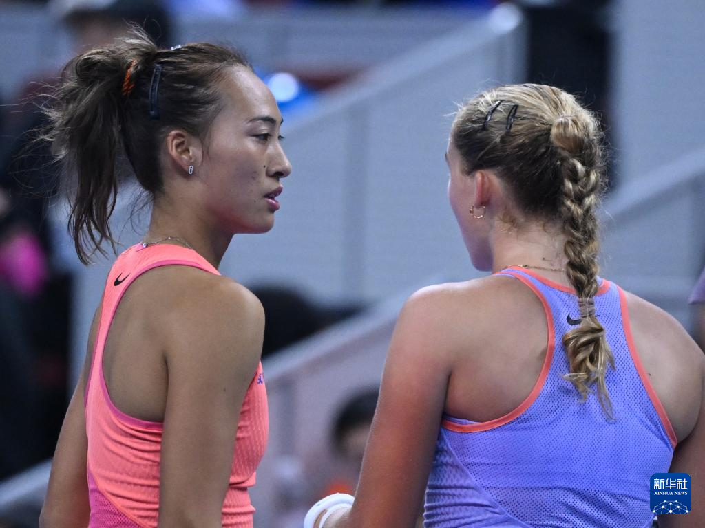 在球场上的 在球场上的