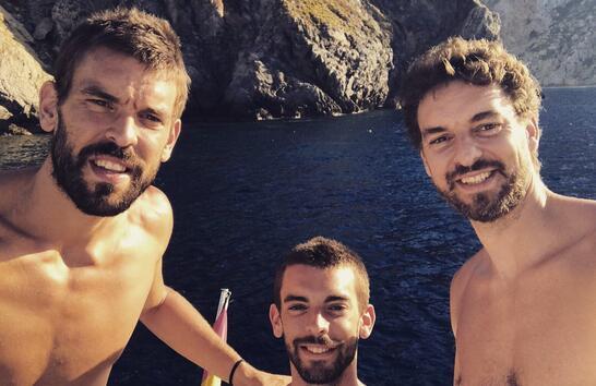 与边路的三 与边路的三